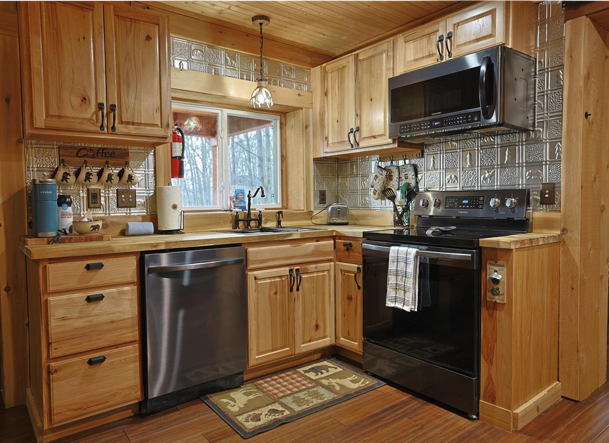 Holiday home Couple Retreat Cabin-near Smoky Mountain Railroad-hot Tub Bryson City